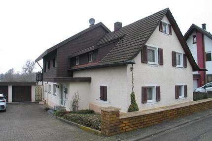 Platz für den Alltag in diesem Mehrfamilienhaus in Bietigheim