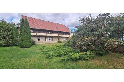Gepflegtes Bauernhaus auf wunderschönem Grundstück mit Badeteich in Camburg - Naumburg (Saale)