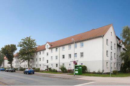Gemütliche 2-Zimmer-Wohnung mit Tageslichtbad und Balkon - Hannover Herrenhausen-Stöcken