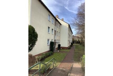 Helle, attraktive 3-Zimmerwhg. mit Südbalkon im Erdgeschoß in WF - Wolfenbüttel