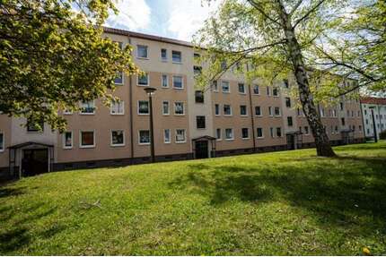 Wohnung zum Mieten in Aschersleben 339,79 € 61.78 m²