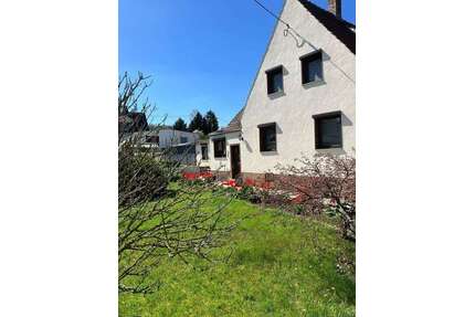 Haus zum Kaufen in Roßwein 119.000,00 € 90 m²