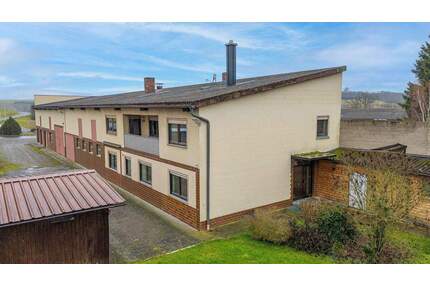 Großzügiges Wohnhaus mit Einliegerwohnung und viel Potenzial - Ideal für Handwerker und Investoren - Schwebenried