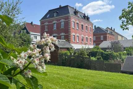 Haus zum Kaufen in Schönheide 209.000,00 € 360 m²