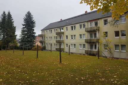 Wohnung zum Mieten in Langenweißbach 360,00 € 67.87 m²