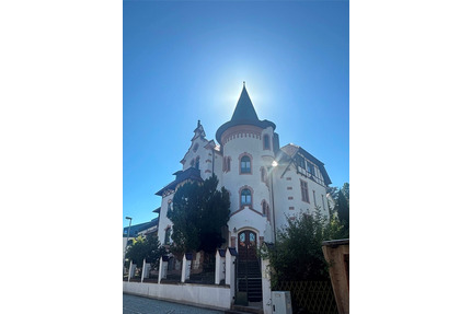 Großzüge Wohnung im Villenviertel von Eisenach zu vermieten!