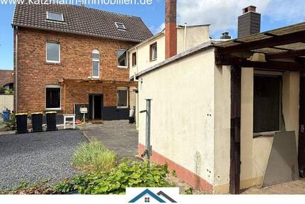 Freistehendes Einfamilienhaus mit viel Platz und guter Lage, großer Innenhof inklusive - Kerpen Brüggen