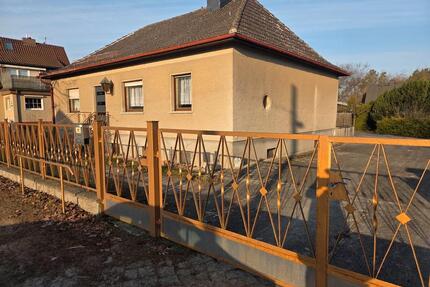 Einfamilienhaus, voll unterkellert mit Tiefgarage - Rüdersdorf bei Berlin