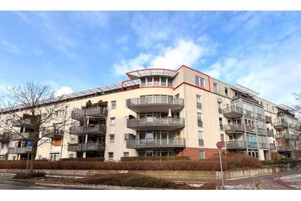 Gemütliche 2-Zimmer-Dachgeschosswohnung mit Balkon, Wasserblick und TG-Stellplatz in Berlin-Köpenick