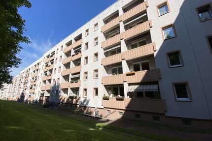 Wohnung zum Mieten in Schwerin 332,00 € 47.43 m²