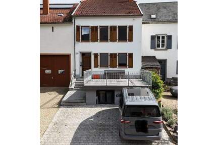 Haus statt Wohnung direkt an der Grenze Luxemburg - Perl Wochern