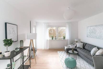 Frisch renovierte 2-Zimmer-Wohnung mit Balkon & TG-Stellplatz - Bonn-Zentrum