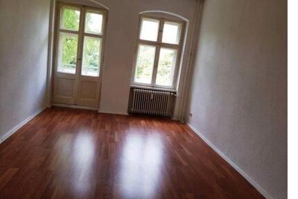 Charming 2-room apartment (1st floor) in Neukölln, renovated - Berlin