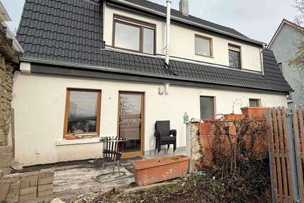 Haus zum Kaufen in Neuenstein 310.000,00 € 199 m²