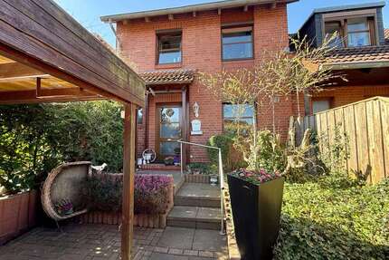 Haus zum Kaufen in Husum 319.000,00 € 120 m²