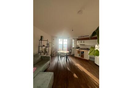 Wohnung Untermiete 6 Monate - 1.200,00&nbsp;EUR Kaltmiete, ca.&nbsp; 60,00&nbsp;m&sup2; in Hamburg (PLZ: 22769) Altona-Nord