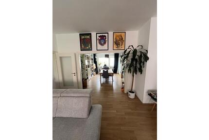 2,5 Raum Wohnung zur vermieten - 850,00&nbsp;EUR Kaltmiete, ca.&nbsp; 90,00&nbsp;m&sup2; in Essen (PLZ: 45145) Stadtbezirk III