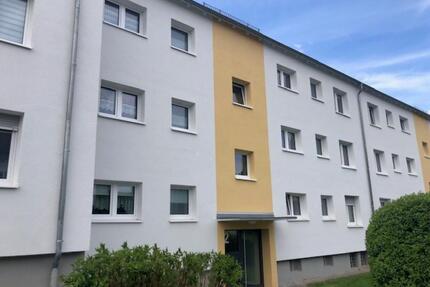 in Renovierung befindliche schöne 2 ZKB Wohnung mit Balkon in Korbach ( KB-KS12-1L )