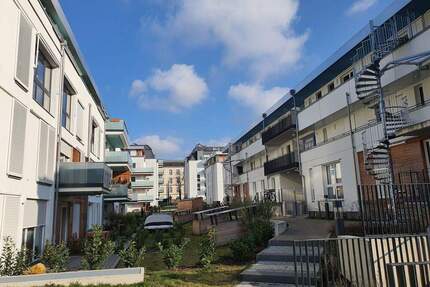 Moderne und großzügige 3-Raum-Wohnung mit Balkon sucht Sie als neuen Mieter ! - Dresden Äußere Neustadt