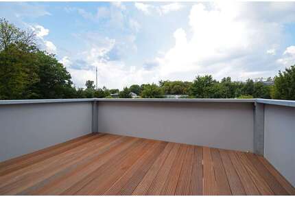 Wohnung zum Mieten in Zwönitz 1.030,00 € 137 m²