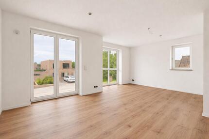Husum – Exklusive Maisonette: Erstbezug mit 118 m², Balkon und eigenem Eingang