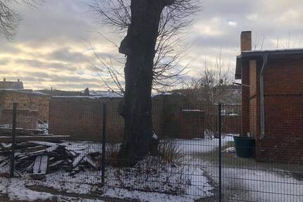 Seltene Chance: Ehemaliges Bahngrundstück mit sanierungsbedürftiger Bausubstanz - Bad Freienwalde