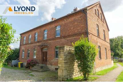 Haus zum Kaufen in Heteborn 198.000,00 € 310.1 m²