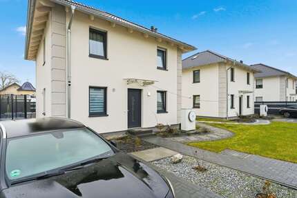 Haus zum Kaufen in Ahrensfelde 1.350.000,00 € 258 m²