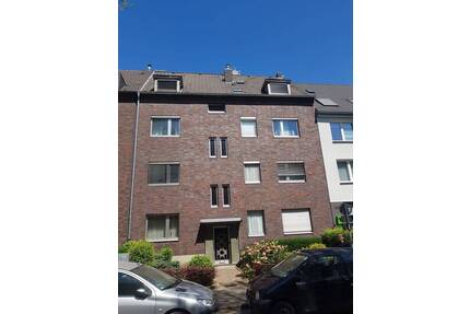 Großzügige Gartenwohnung in Düsseldorf-Wersten