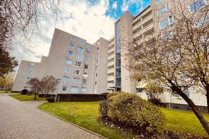 Schöne 2 Zimmer-Wohnung mit Balkon und Einbauküche - Laatzen