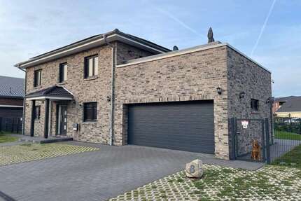 Haus zum Kaufen in Bornhöved 895.000,00 € 201 m²
