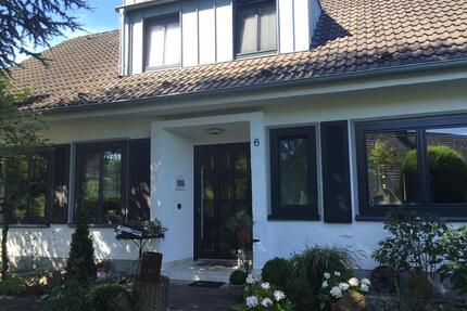 BONN: Freistehendes Einfamilienhaus im französischen Landhausstil