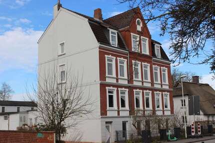 Haus zum Kaufen in Kiel- Hassee 849.000,00 € 494 m²