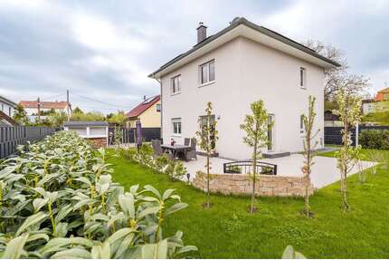 Haus zum Kaufen in Heidenau 580.000,00 € 137.45 m²