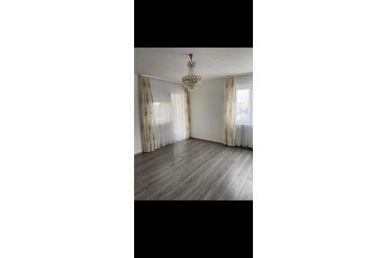 2 Zimmer Wohnung - 162.000,00&nbsp;EUR Kaufpreis, ca.&nbsp; 62,00&nbsp;m&sup2; in Plattling (PLZ: 94447)