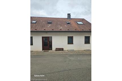 Traumhafte 2,5-Zimmer-Dach-Geschosswohnung in Waldenbuch