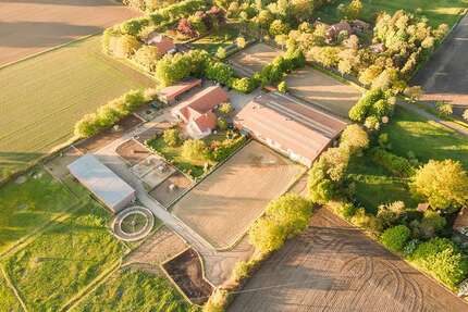 Haus zum Kaufen in Rastede 1.899.000,00 € 234 m²
