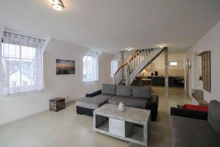 Charmante Maisonettewohnung mit Hafenblick in Wiek auf Rügen - ideal für Eigennutzer & Vermieter