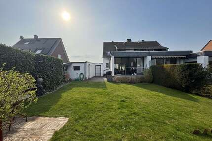 Haus zum Mieten in Grefrath 1.400,00 € 115 m²