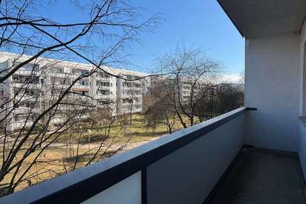 Wohnung zum Mieten in Berlin 549,00 € 35.69 m²