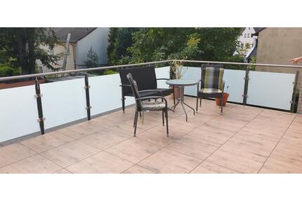 Helle Wohnung mit großer Terrasse - Solingen Wald