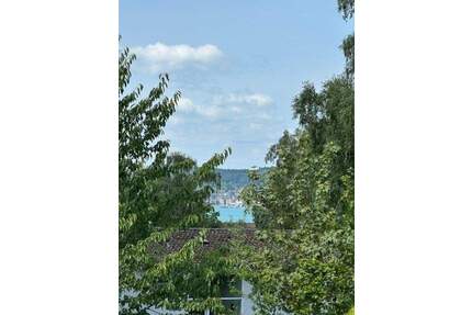 Großzügige 4 Zimmer Wohnung in ruhiger, sonniger Lage an der östlichen Peripherie von Überlingen !