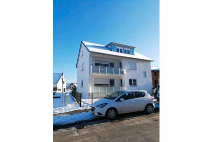 3-Zimmer-Wohnung mit großer Terrasse, Balkon, Stellplatz & Keller - Hirschaid
