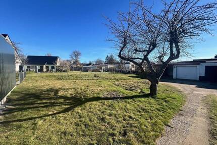 Attraktives Baugrundstück - 99.500,00&nbsp;EUR Kaufpreis, ca.&nbsp; 0,00&nbsp;m&sup2; in Neumünster (PLZ: 24539) Gadeland