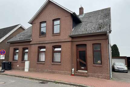 Haus zum Kaufen in Krempe 199.000,00 € 157.36 m²
