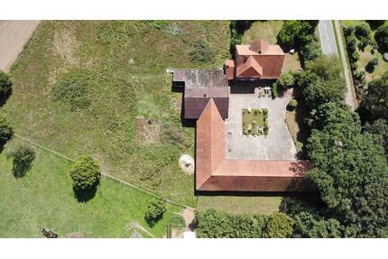3 Seiten Resthof bei Barnstorf zu verkaufen