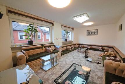 Modern saniertes EFH mit 170m², 5 Schlafzimmer, Innenhof & Garage - Saarbrücken St. Arnual