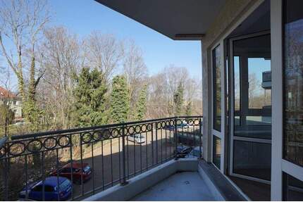 2-Raum-Wohnung mit Fußbodenheizung, Wanne, Dusche und Balkon - Zwickau / Schedewitz