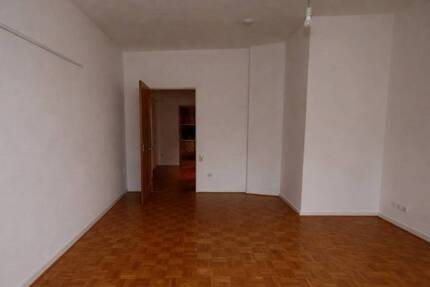 Schöne, 2-Zi. Altbauwohnung in Bockenheim Nähe Bockenheimer warte + Parkett + EBK - Frankfurt am Main