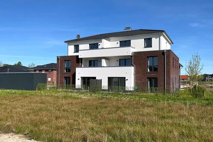 Neubau - Wunderschöne Erdgeschoss-Wohnung in einem exklusiven Mehrfamilienhaus mit 6 WE - Apen